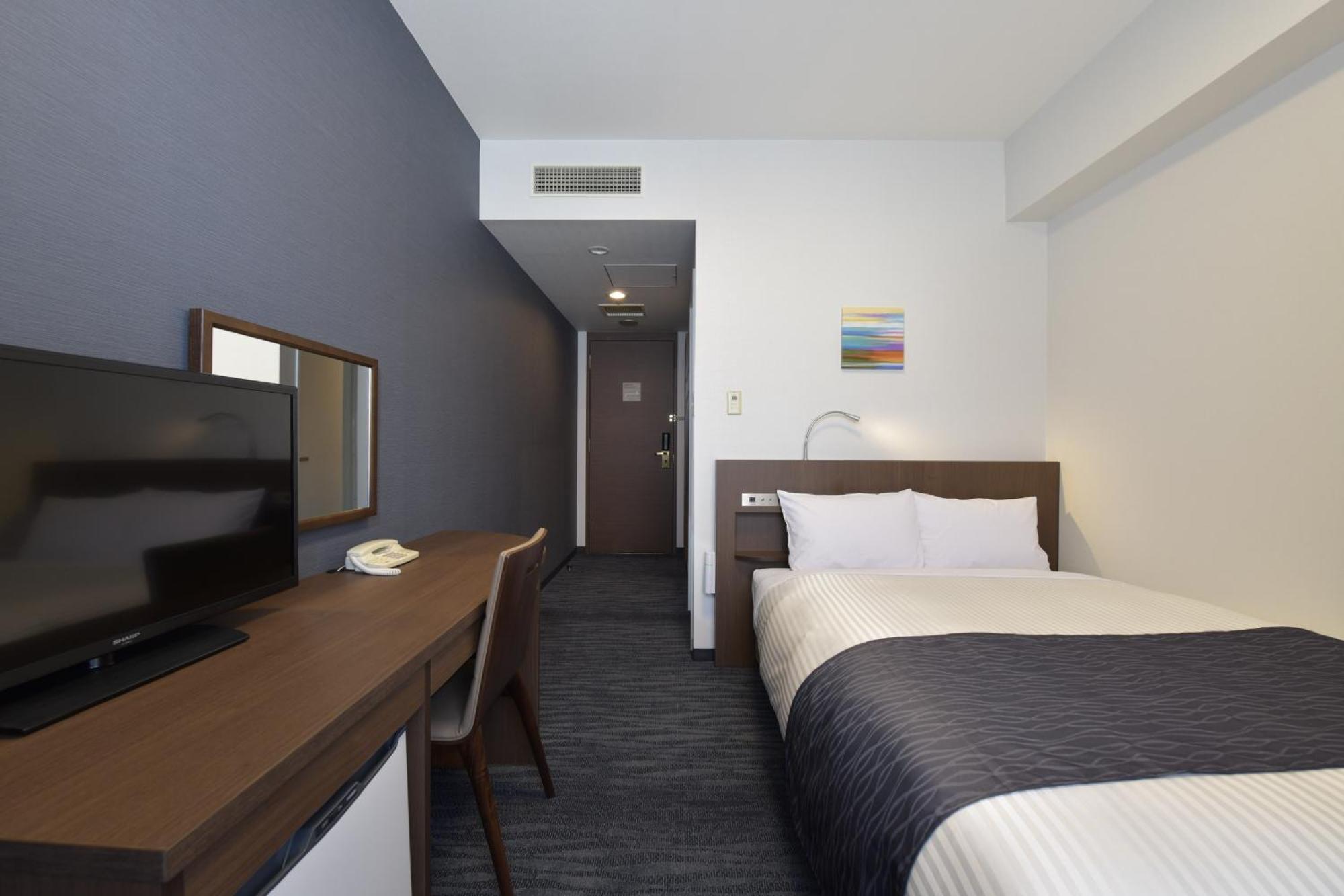 Hotel Port Plaza Chiba Exterior photo A single room at a hotel in Japan